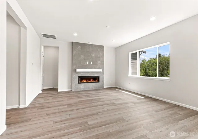 Photo 3 of Single family home for sale at 324 N 55th Street #32, Mount Vernon, WA 98273 | MLS# NWM2475295 | Listing updated on 2026-09-30