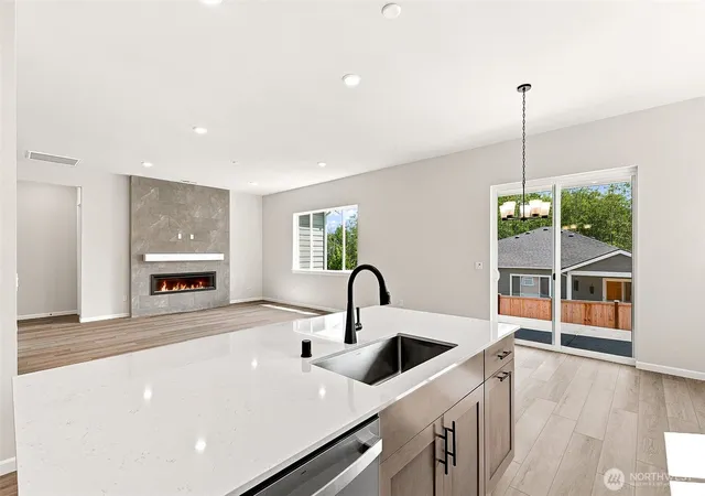 Photo 3 of Single family home for sale at 324 N 55th Street #32, Mount Vernon, WA 98273 | MLS# NWM2475295 | Listing updated on 2026-09-30