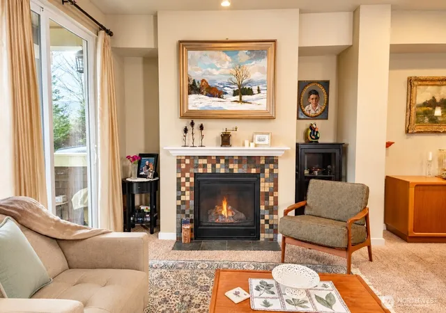 Photo 4 of Townhouse for sale at 9101 Merritt Ave SE, Snoqualmie, WA 98065 | MLS# NWM2475362 | Listing updated on 2026-10-01