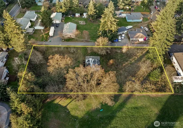 Photo 3 of Sale Pending at 18330 4th Avenue S, Burien, WA 98148 | MLS# NWM2475824 | Listing updated on 2026-09-25