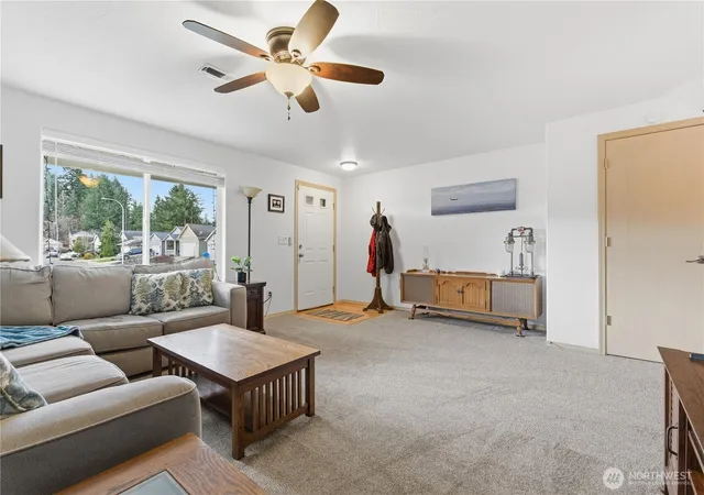 Photo 3 of Single family home for sale at 2533 Kristine Ct, Centralia, WA 98531 | MLS# NWM2475892 | Listing updated on 2026-09-30