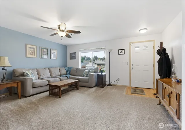 Photo 4 of Single family home for sale at 2533 Kristine Ct, Centralia, WA 98531 | MLS# NWM2475892 | Listing updated on 2026-09-30