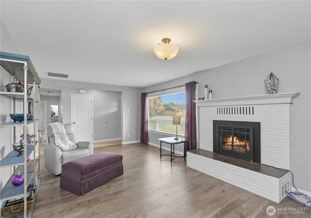 Photo 4 of Sale Pending at 1209 Fieldcrest Ave, Centralia, WA 98531 | MLS# NWM2476316 | Listing updated on 2026-08-05