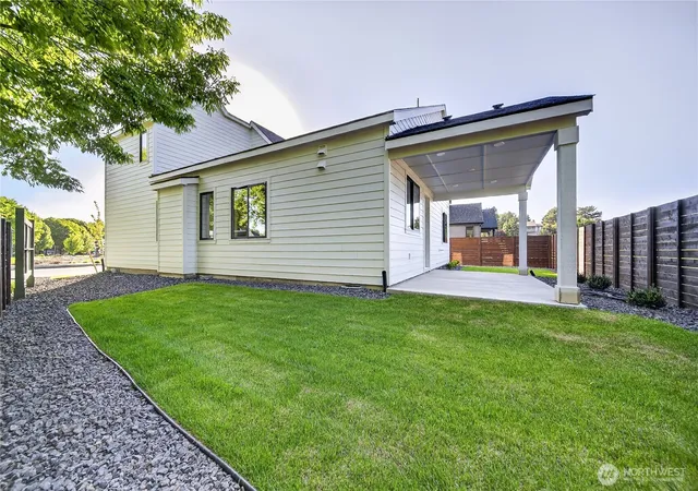Photo 2 of Single family home for sale at 695 Se Quail Run, College Place, WA 99324 | MLS# NWM2476373 | Listing updated on 2026-09-30