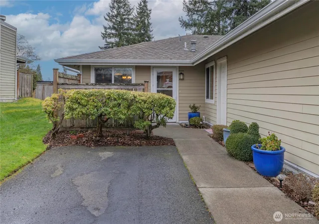 Photo 3 of Sale Pending at 5702 North 33rd #3A, Tacoma, WA 98407 | MLS# NWM2477600 | Listing updated on 2026-09-12