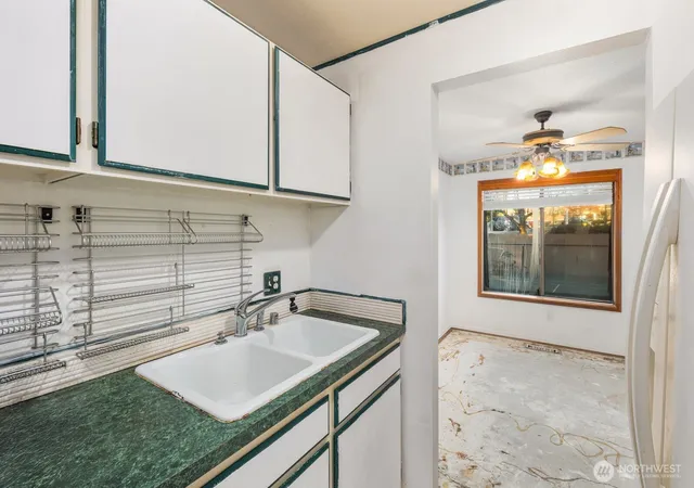 Photo 4 of Condo for sale at 1414 154th Avenue NE #4406, Bellevue, WA 98007 | MLS# NWM2479123 | Listing updated on 2026-10-02