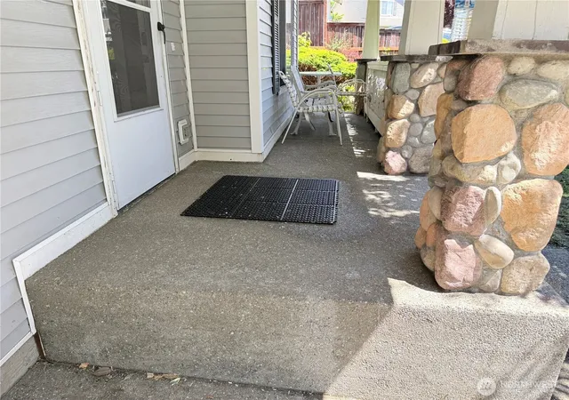 Photo 3 of Single family home for sale at 26410 110th Place Se, Kent, WA 98030 | MLS# NWM2480508 | Listing updated on 2026-09-29