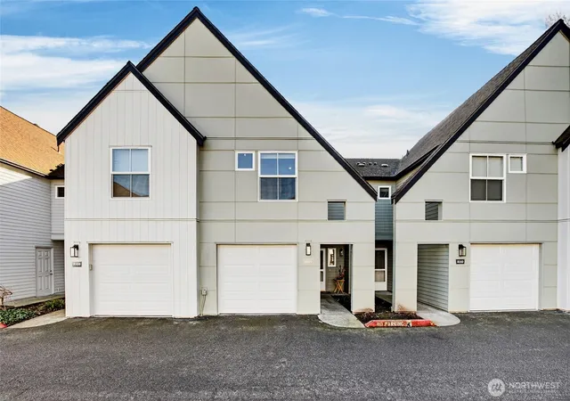 Photo 1 of Townhouse for sale at 6615 S 239th Place #R109, Kent, WA 98032 | MLS# NWM2480604 | Listing updated on 2026-09-30
