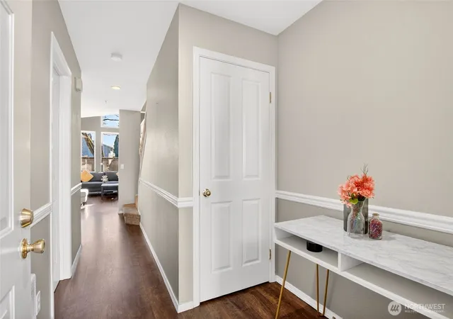 Photo 3 of Townhouse for sale at 6615 S 239th Place #R109, Kent, WA 98032 | MLS# NWM2480604 | Listing updated on 2026-09-30