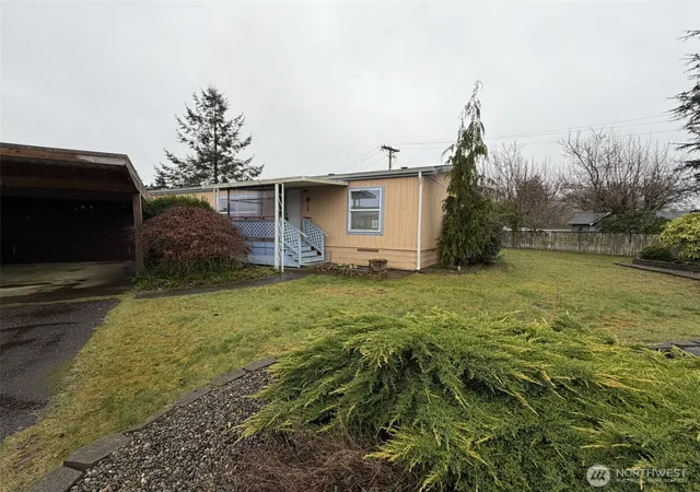 Manufactured home for sale at 100 Leisure Dr, Aberdeen, WA 98520 | MLS# NWM2481400