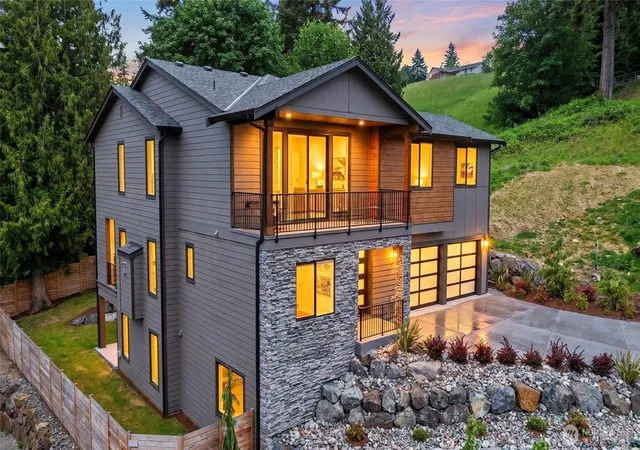 Photo 3 of Sale Pending at 18520 83rd Avenue Ne, Kenmore, WA 98028 | MLS# NWM2481668 | Listing updated on 2026-09-25