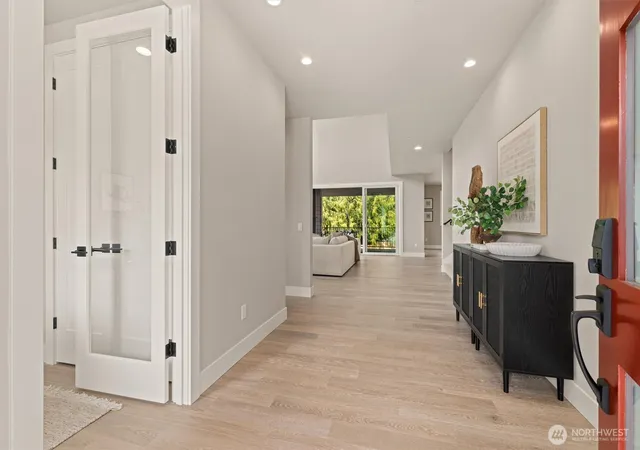 Photo 4 of Sale Pending at 18520 83rd Avenue NE, Kenmore, WA 98028 | MLS# NWM2481668 | Listing updated on 2026-09-25