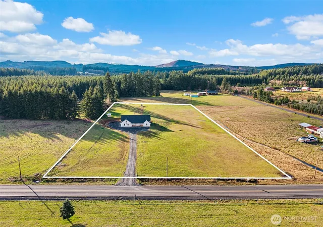 Photo 3 of Sale Pending at 283 Tennessee Rd, Winlock, WA 98596 | MLS# NWM2482162 | Listing updated on 2026-09-25