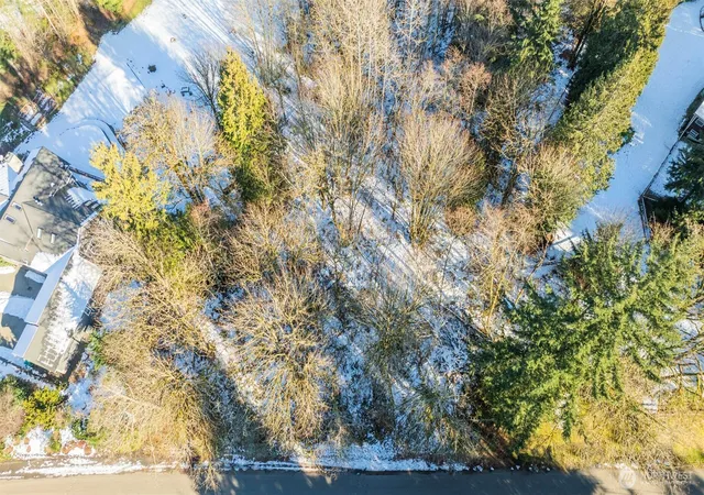 Photo 4 of Sale Pending at 218 E Xx Lost Lake Rd, Snohomish, WA 98296 | MLS# NWM2482652 | Listing updated on 2026-07-26
