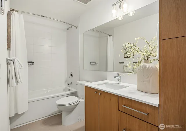 Photo 3 of Townhouse for sale at 119 A 18th Ave E, Seattle, WA 98122 | MLS# NWM2483935 | Listing updated on 2026-09-23