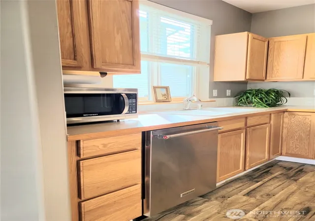 Photo 4 of Single family home for sale at 10025 2nd Place SE, Lake Stevens, WA 98258 | MLS# NWM2483963 | Listing updated on 2026-09-22