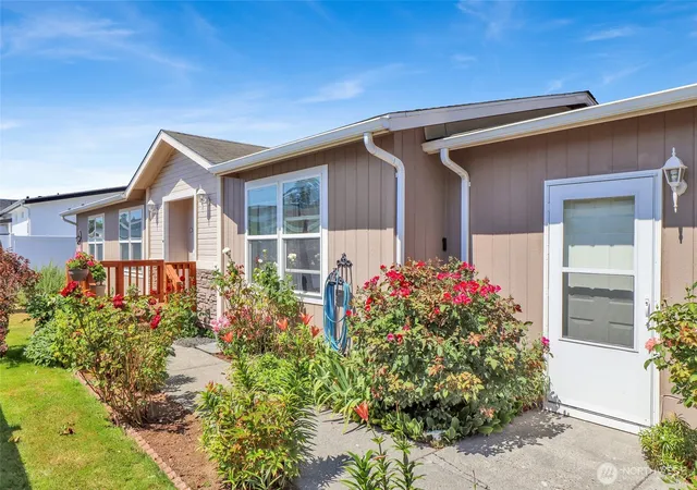 Photo 3 of Manufactured home for sale at 6350 Portal Way #64, Ferndale, WA 98248 | MLS# NWM2484104 | Listing updated on 2026-10-06