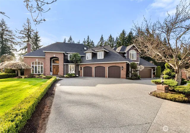 Photo 4 of Sale Pending at 14813 163rd Court NE, Woodinville, WA 98072 | MLS# NWM2484449 | Listing updated on 2026-10-02