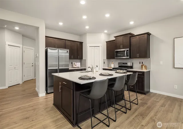 Photo 3 of Single family home for sale at 27926 219th Place Se, Maple Valley, WA 98038 | MLS# NWM2484638 | Listing updated on 2026-10-01