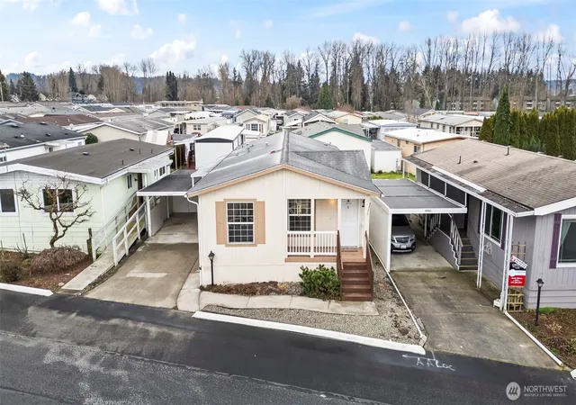 Photo 3 of Sale Pending at 10526 60th Street Ct E #133, Puyallup, WA 98372 | MLS# NWM2484745 | Listing updated on 2026-09-01