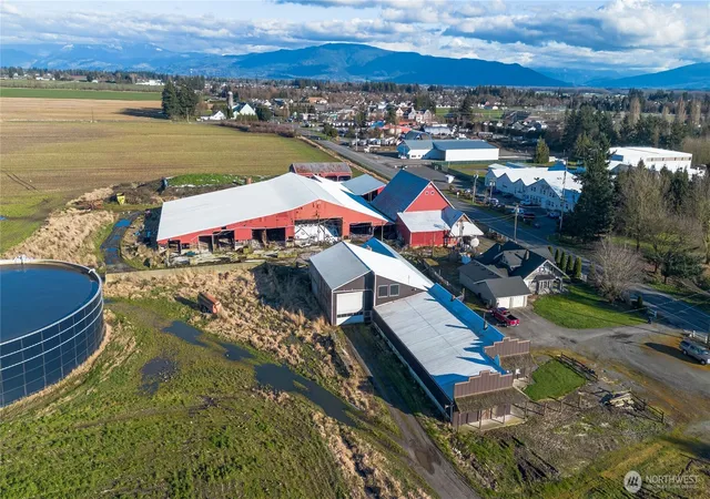 Photo 3 of Sale Pending at 790 E Badger Rd, Lynden, WA 98264 | MLS# NWM2485843 | Listing updated on 2026-09-25