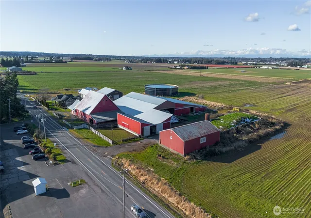 Photo 3 of Sale Pending at 790 E Badger Rd, Lynden, WA 98264 | MLS# NWM2485843 | Listing updated on 2026-09-25