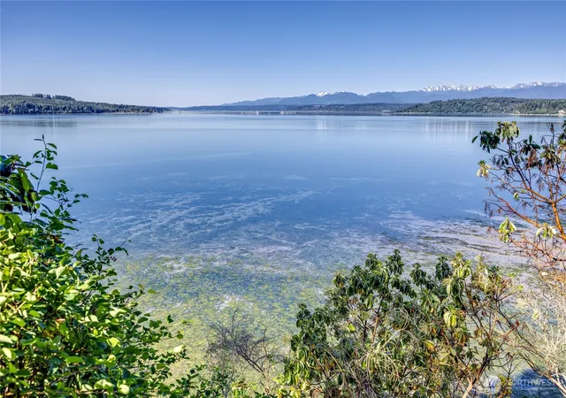 Photo 4 of Sale Pending at 35275 Hood Cnl Dr NE, Kingston, WA 98346 | MLS# NWM2486002 | Listing updated on 2026-09-19