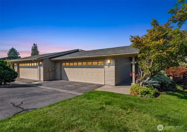 Photo 2 of Condo for sale at 351 19th Street #21, East Wenatchee, WA 98802 | MLS# NWM2486005 | Listing updated on 2026-10-09