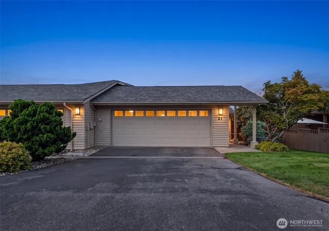 Photo 3 of Condo for sale at 351 19th Street #21, East Wenatchee, WA 98802 | MLS# NWM2486005 | Listing updated on 2026-10-09