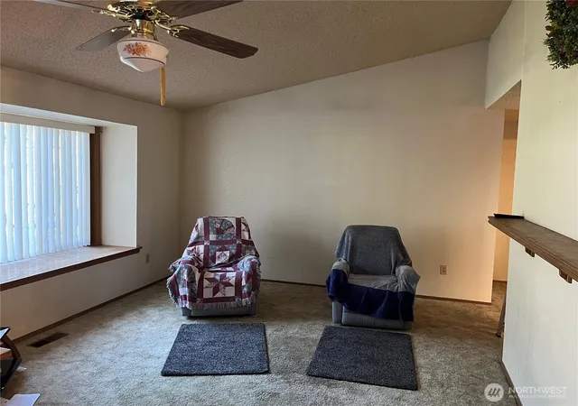 Photo 3 of Sale Pending at 9216 70th Street SW, Lakewood, WA 98498 | MLS# NWM2486134 | Listing updated on 2026-09-25
