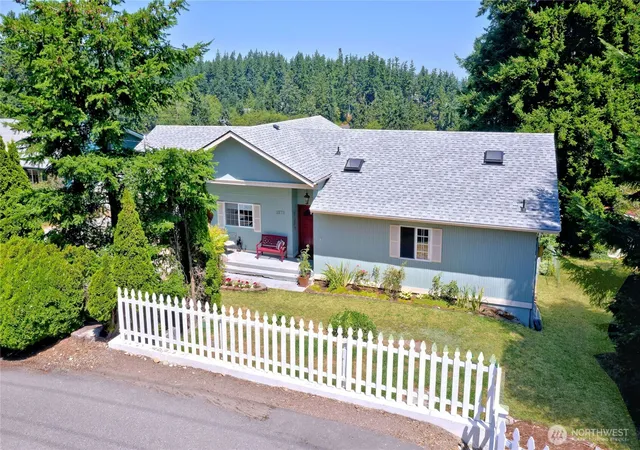 Photo 2 of Sale Pending at 1273 Se Camano Dr, Camano Island, WA 98282 | MLS# NWM2486142 | Listing updated on 2026-09-25