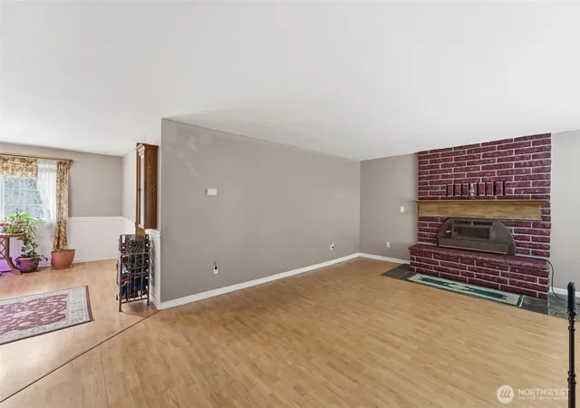 Photo 4 of Sale Pending at 1711 W 15th Avenue, Kennewick, WA 99337 | MLS# NWM2486509 | Listing updated on 2026-09-25