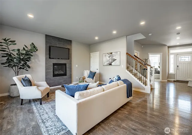 Photo 4 of Sale Pending at 5319 Coastal Loop, Blaine, WA 98230 | MLS# NWM2486658 | Listing updated on 2026-09-25