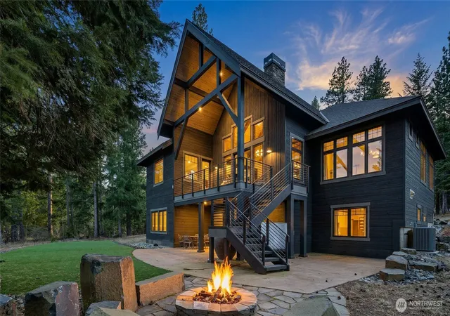 Photo 1 of Single family home for sale at 272 Portal Ct, Cle Elum, WA 98922 | MLS# NWM2486915 | Listing updated on 2026-09-30