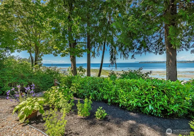 Photo 3 of Sale Pending at 6955 Birch Bay Dr, Blaine, WA 98230 | MLS# NWM2487052 | Listing updated on 2026-09-25