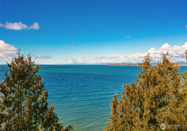 Photo 3 of Sale Pending at 6955 Birch Bay Dr, Blaine, WA 98230 | MLS# NWM2487052 | Listing updated on 2026-09-25