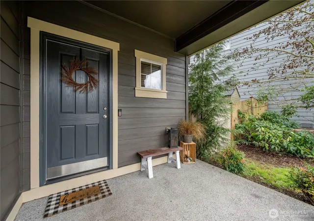 Photo 3 of Single family home for sale at 14025 5th Place W, Everett, WA 98208 | MLS# NWM2487212 | Listing updated on 2026-10-11
