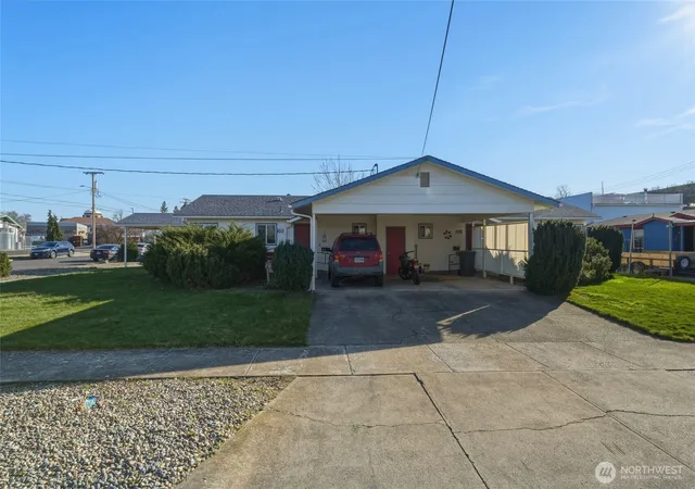 Photo 4 of Sale Pending at 314 Columbia St, Milton Freewater, OR 97862 | MLS# NWM2487379 | Listing updated on 2026-09-25