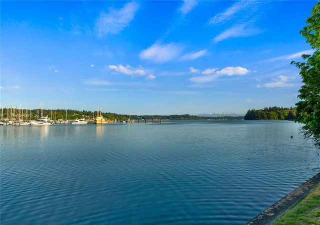 Photo 2 of Single family home for sale at 1333 E Bay Dr Ne, Olympia, WA 98506 | MLS# NWM2487561 | Listing updated on 2026-10-19