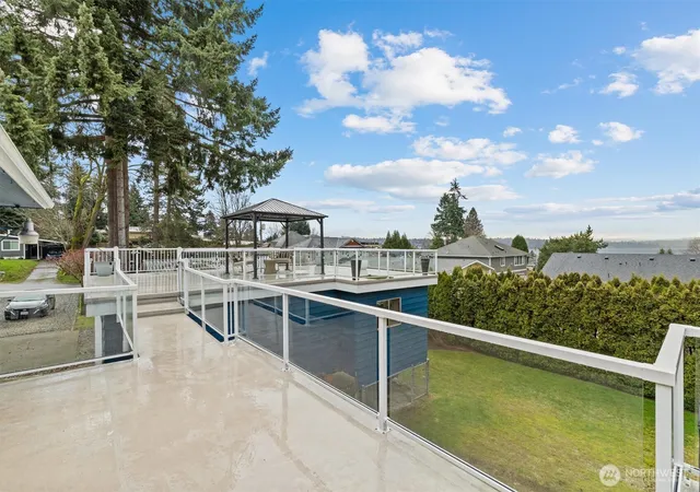 Photo 4 of Single family home for sale at 3415 N Garden Ave, Renton, WA 98056 | MLS# NWM2487703 | Listing updated on 2026-10-03