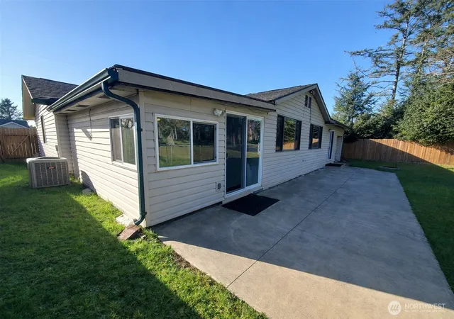 Photo 1 of Single family home for sale at 198 Octopus Ave Ne, Ocean Shores, WA 98569 | MLS# NWM2489006 | Listing updated on 2026-09-23