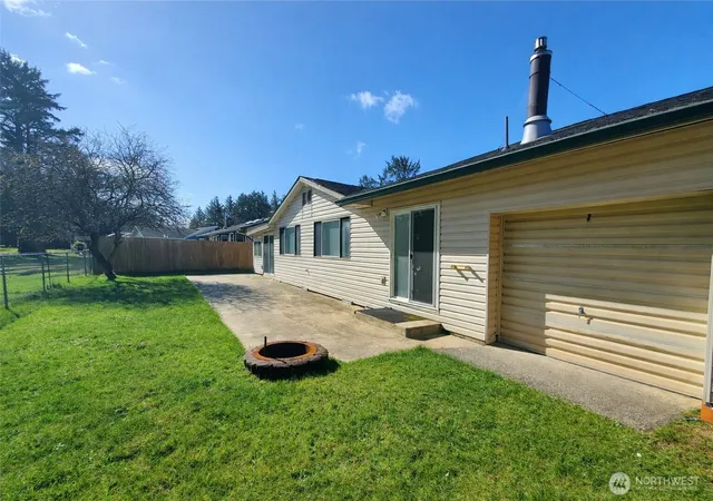 Photo 3 of Single family home for sale at 198 Octopus Ave Ne, Ocean Shores, WA 98569 | MLS# NWM2489006 | Listing updated on 2026-10-18