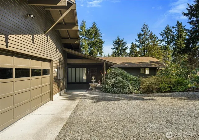 Photo 4 of Sale Pending at 23850 43rd Avenue S, Kent, WA 98032 | MLS# NWM2490095 | Listing updated on 2026-09-25