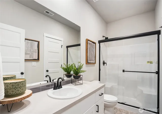 Photo 3 of Sale Pending at 1112 68th Loop Se #8, Tumwater, WA 98501 | MLS# NWM2490328 | Listing updated on 2026-09-25