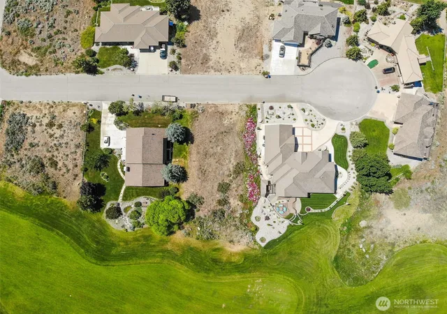 Photo 2 of Sale Pending at 308 Desert View Pl, Orondo, WA 98843 | MLS# NWM2490496 | Listing updated on 2026-08-29