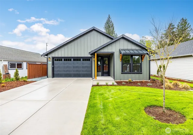 Photo 2 of Sale Pending at 872 Prospector Pl, Sedro Woolley, WA 98284 | MLS# NWM2490689 | Listing updated on 2026-09-25