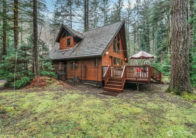 Photo 2 of Sale Pending at 15202 Washougal River Rd, Washougal, WA 98671 | MLS# NWM2491184 | Listing updated on 2026-09-25