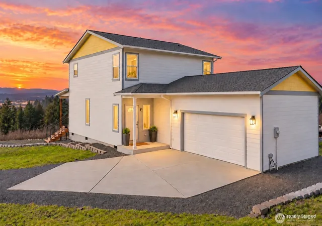 Single family home for sale at 163 Yates Rd, Chehalis, WA 98532 | MLS# NWM2491314
