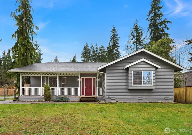 Photo 2 of Sale Pending at 12401 8th Drive Se, Everett, WA 98208 | MLS# NWM2491629 | Listing updated on 2026-07-02