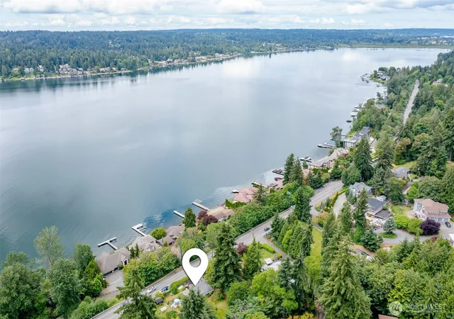 Photo 2 of Single family home for sale at 2642 E Lake Sammamish Pkwy Ne, Sammamish, WA 98074 | MLS# NWM2492089 | Listing updated on 2026-10-01